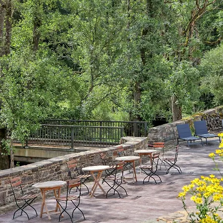 Apartment 1 Bedroom Lovely In *